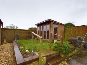 Exernal home office- click for photo gallery